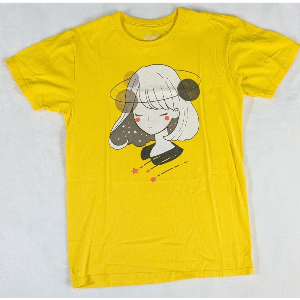 ❤️ Galaxy Girl Yellow Graphic Tee Small 100% Cotton